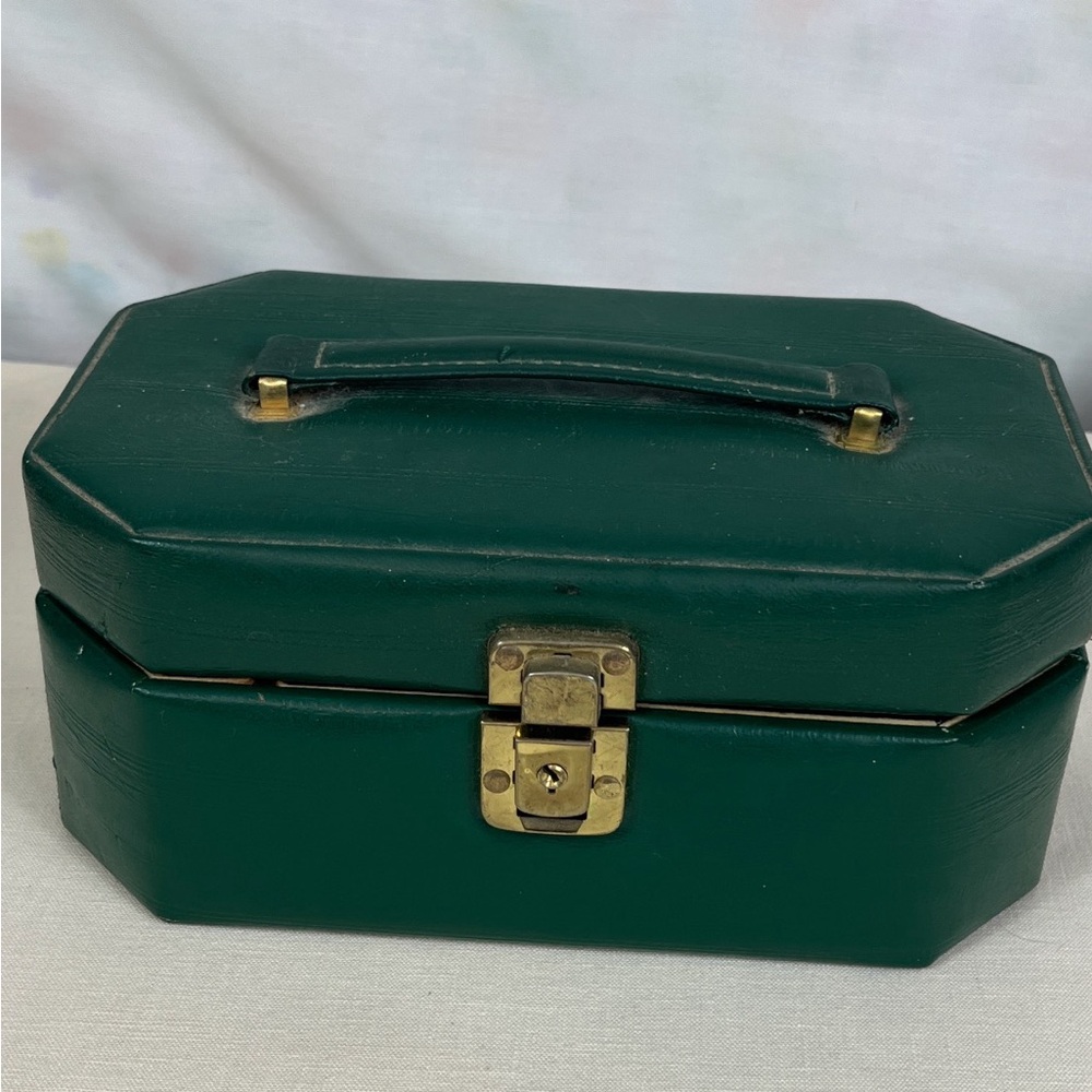 International Silver Company Travel Jewelry Box Green Color
